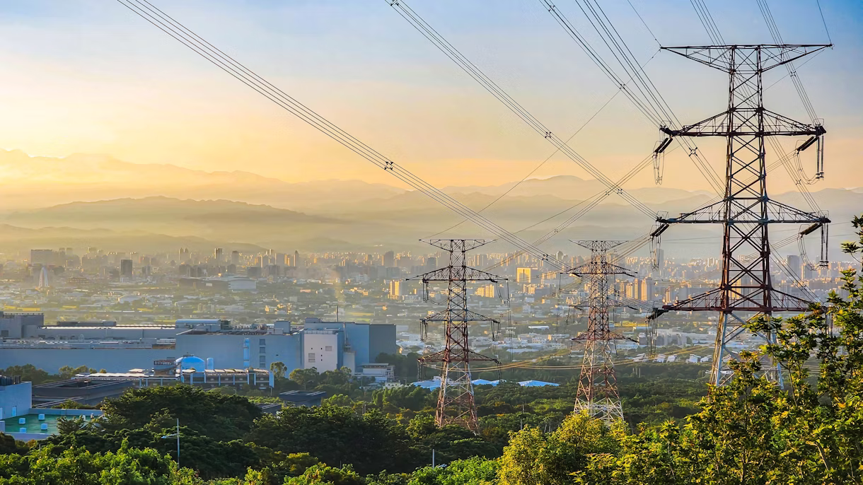 IEA預測2030年全球電力需求激增，再生能源與核能占比將達五成